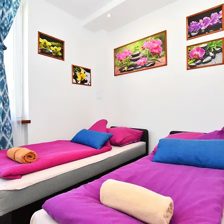 Dukes Aparthostel - Prywatne, Rynek Hostel