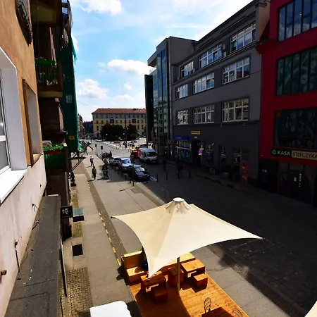 Dukes Aparthostel - Prywatne, Rynek Hostel Wrocław