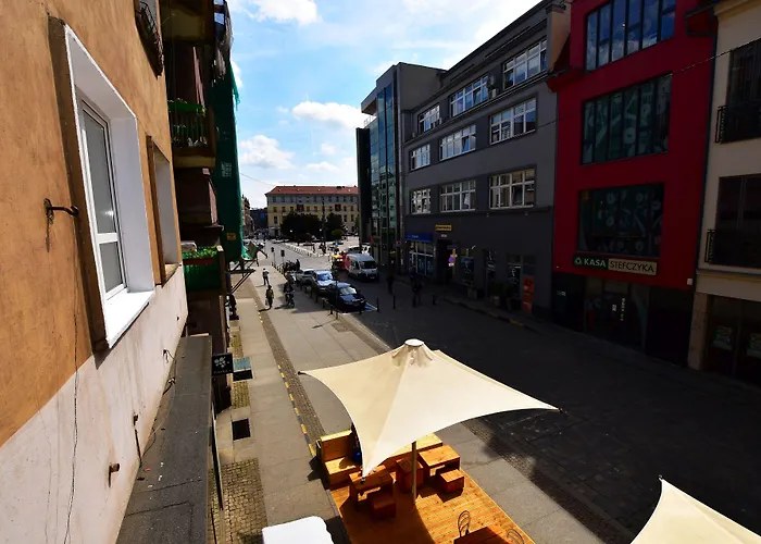 Dukes Aparthostel - Prywatne, Rynek Hostel Vratislav