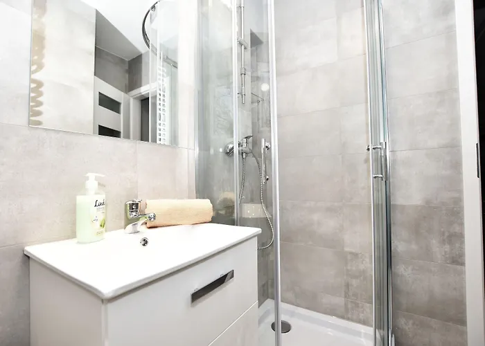 Dukes Aparthostel - Prywatne, Rynek Hostel