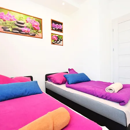 Dukes Aparthostel - Prywatne, Rynek Хостел Вроцлав