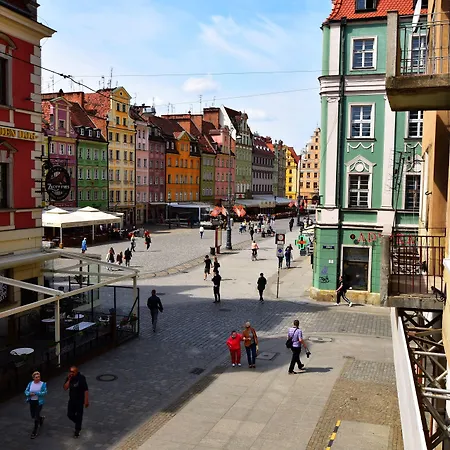 Dukes Aparthostel - Prywatne, Rynek فروتسواف